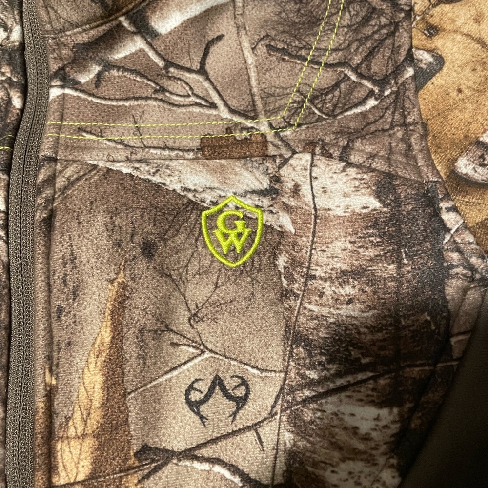 Kids Outdoor Camouflage Jacket - Picture 8 of 9